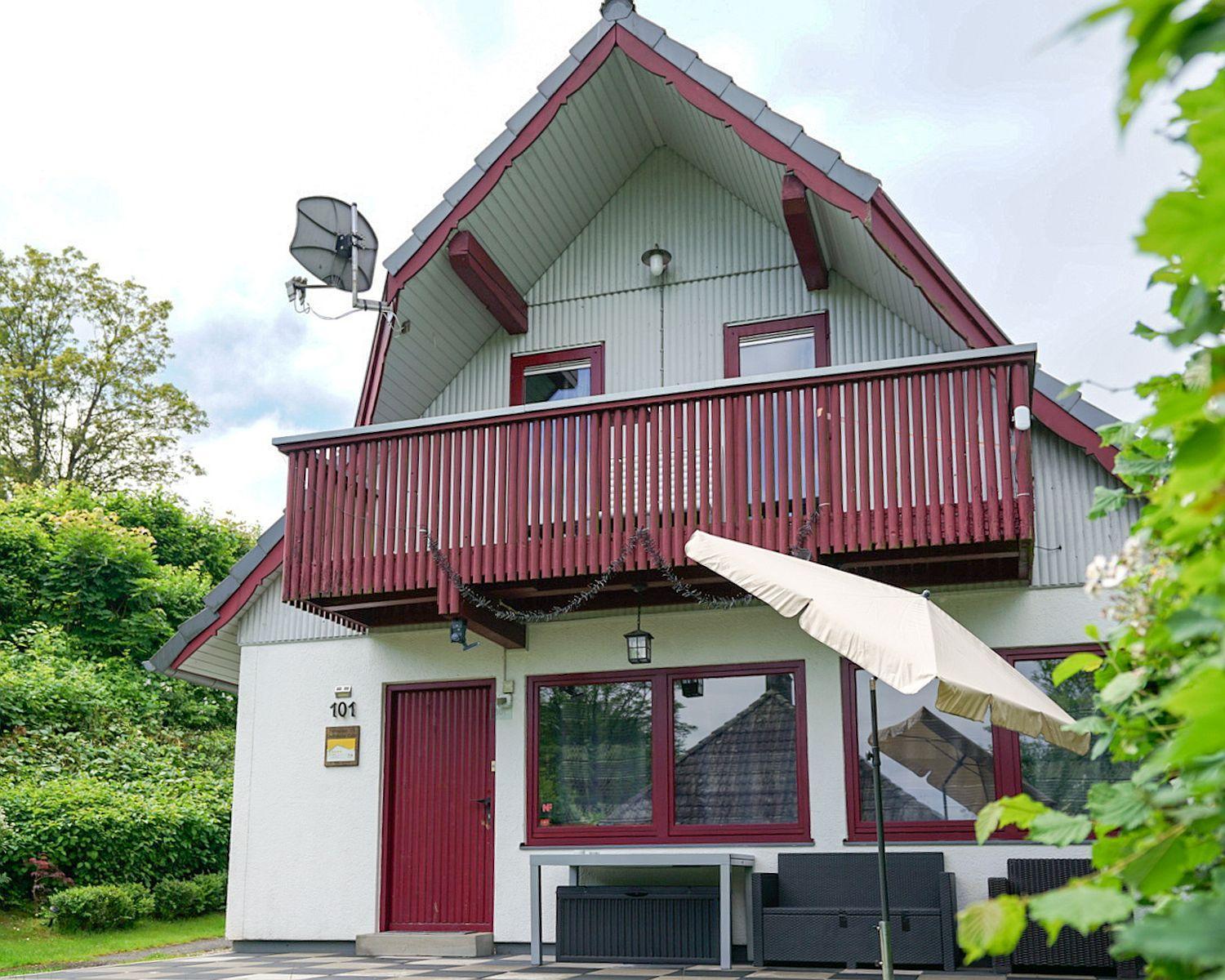 Ferienhaus "Gestiefelter Kater" Am See Im Bergland Kirchheim  Exteriör bild