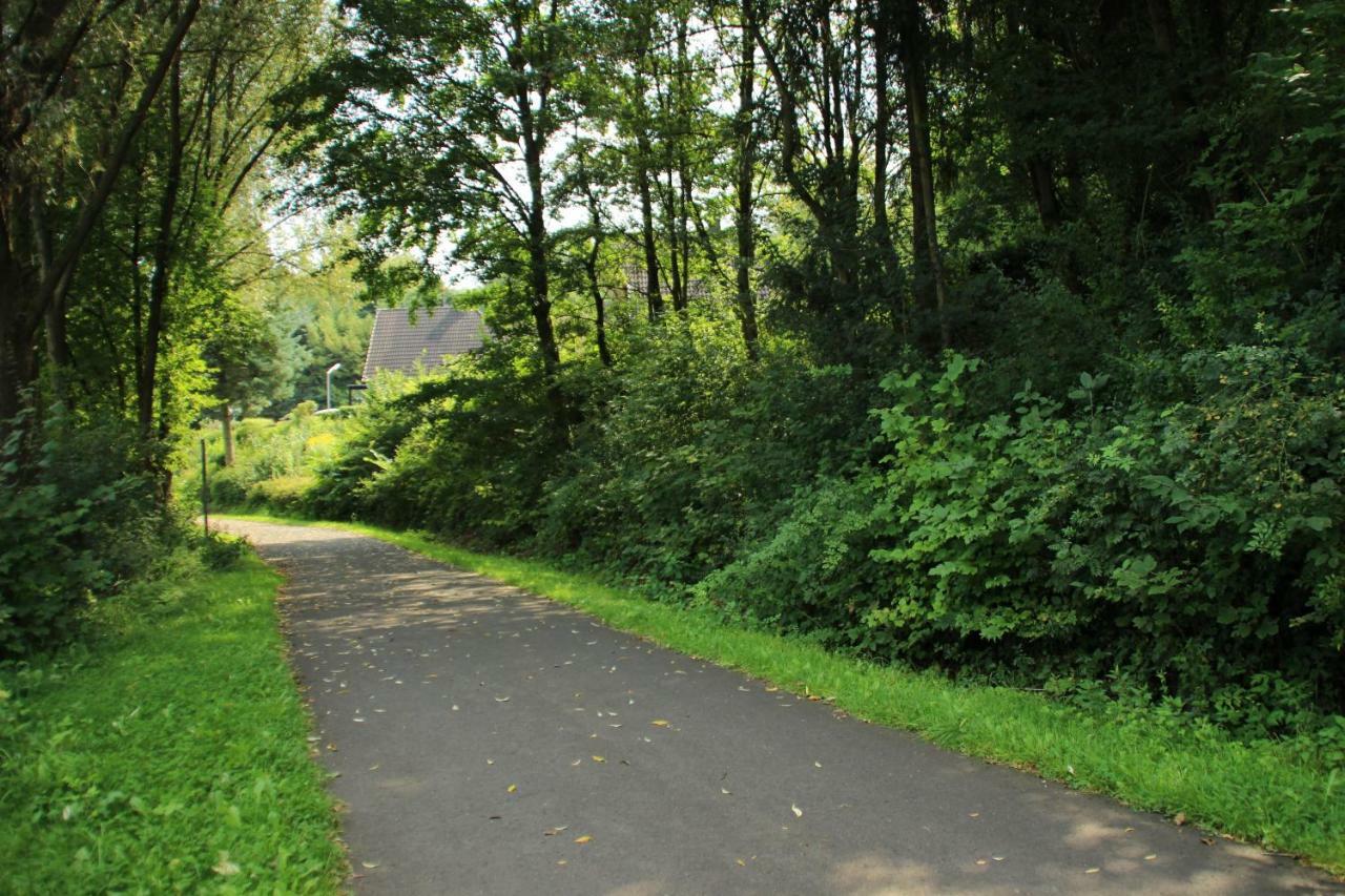 Ferienhaus "Gestiefelter Kater" Am See Im Bergland Kirchheim  Exteriör bild